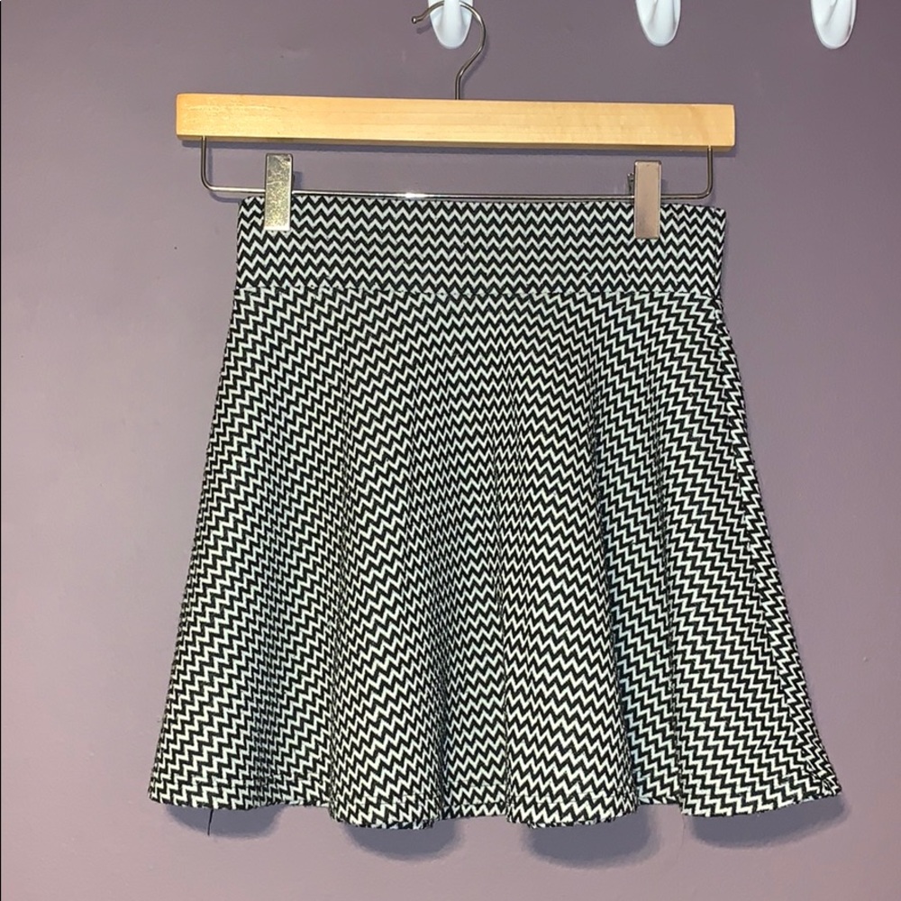 Charlotte Russe S Patterned Skater Skirt